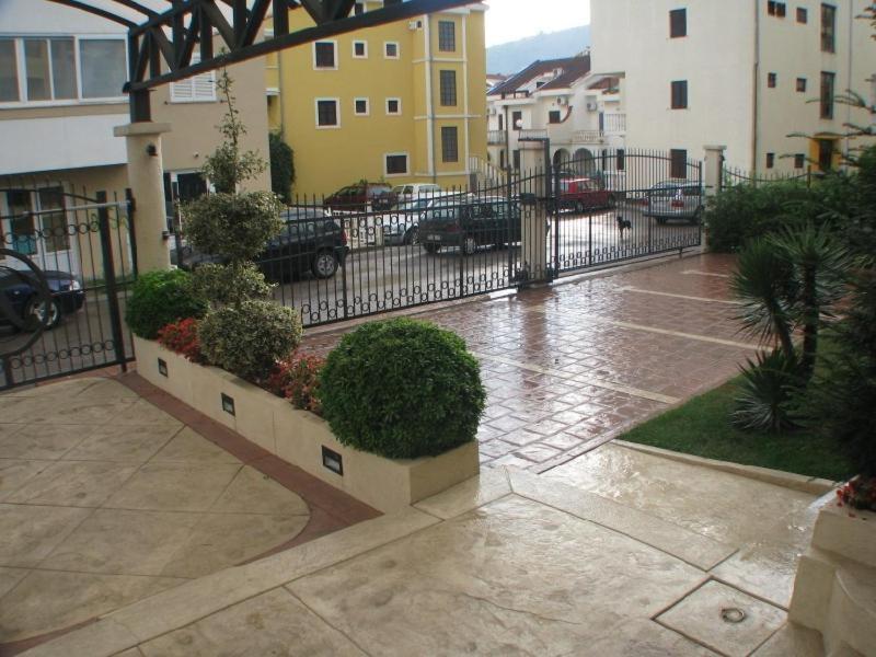 Apartmani Mirenza Budva Exterior foto